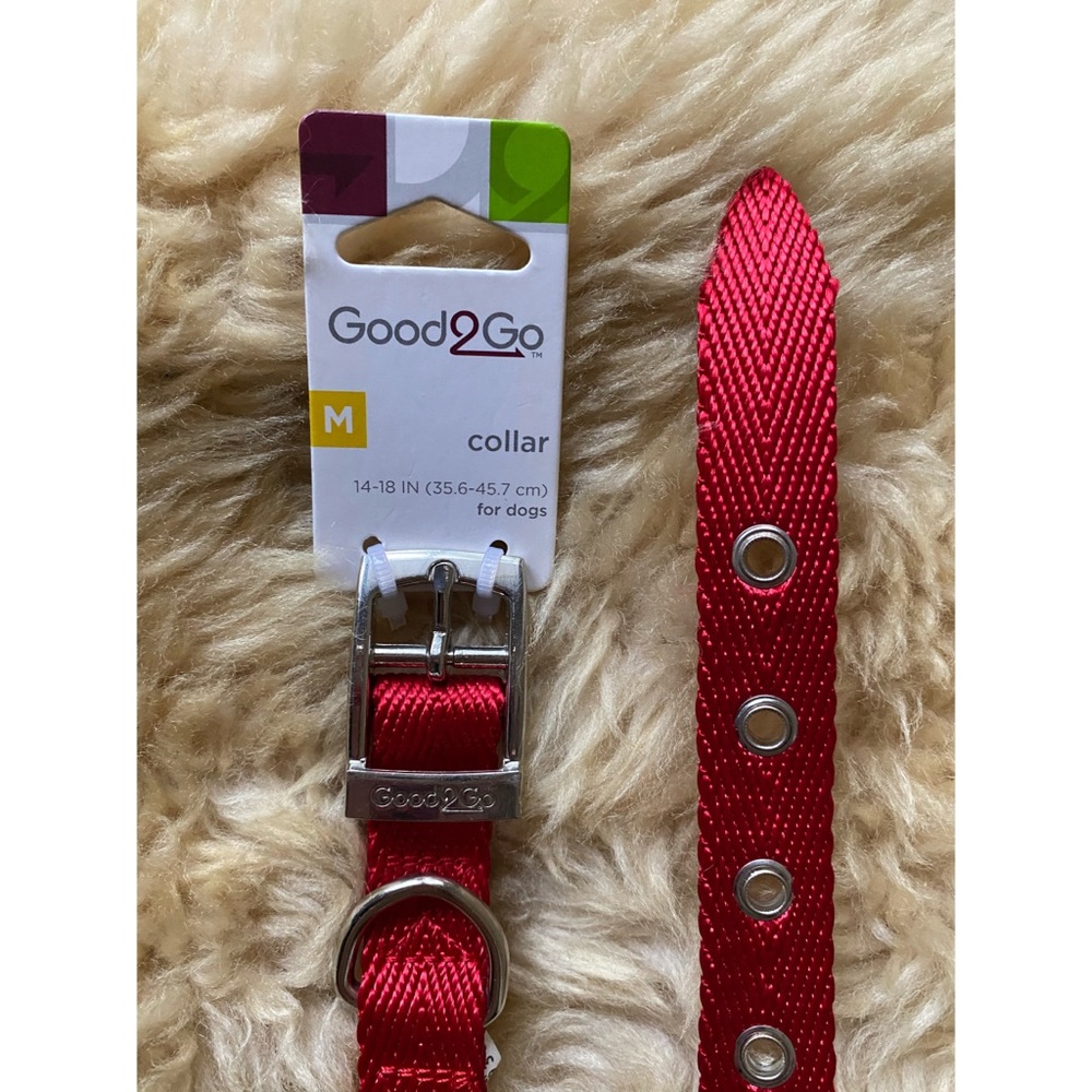 NWT Red Dog Collar - Medium 14-18 inches